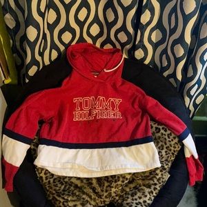 large (but fits more like medium) Tommy Hilfiger drawstring sweatshirt